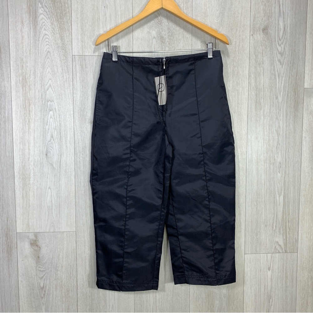 NWT Vintage Y2K Nike women's size M (8-10) nylon cropped pants